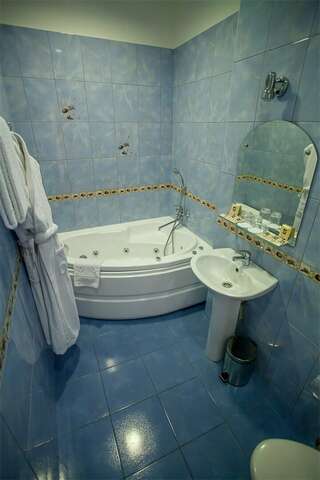 Гостиница Астерия Санкт-Петербург Апраксин сьют с джакузи на верхнем этаже отеля-5